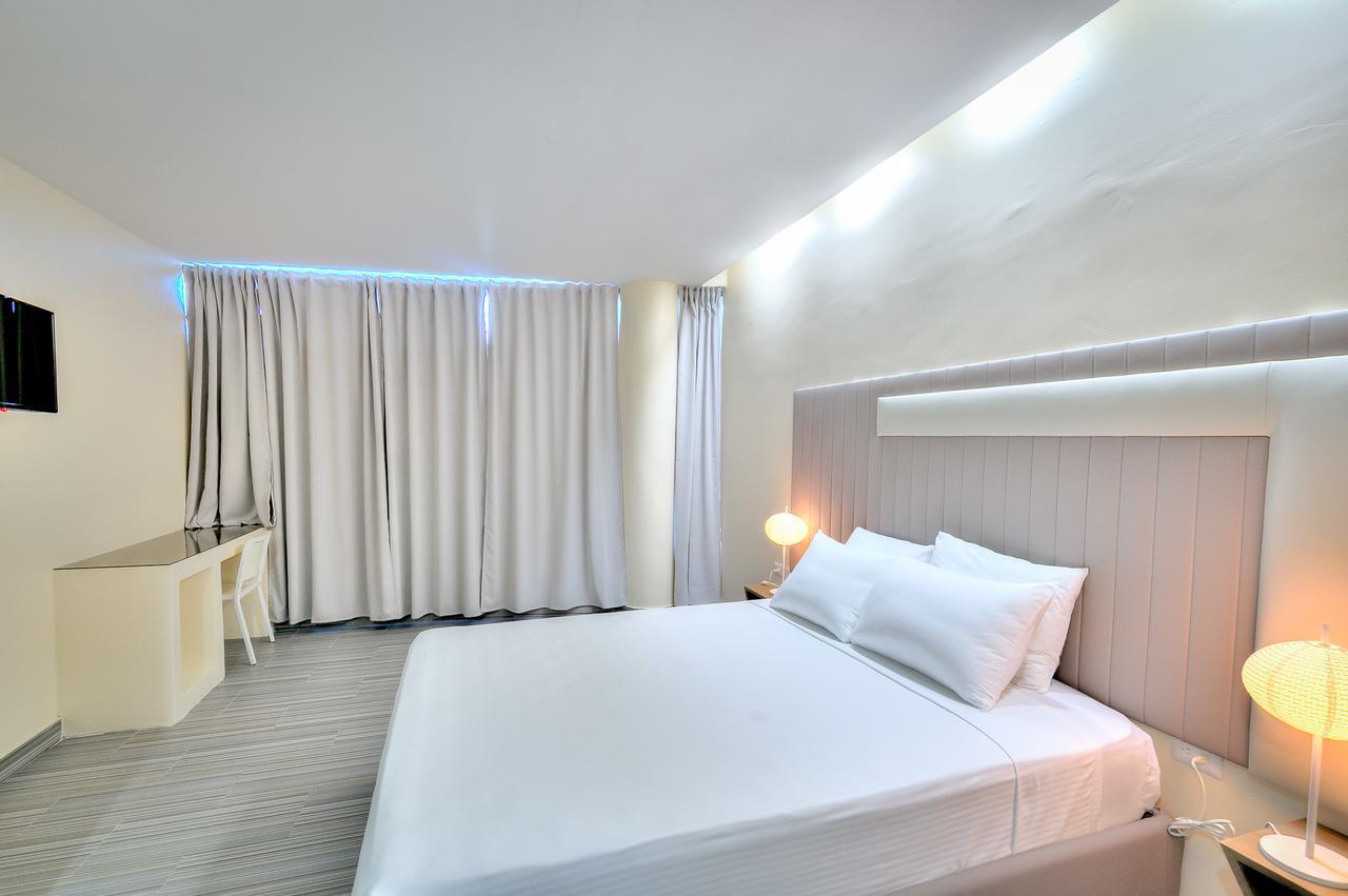 Alkquimia Hotel, Lounge And Bar バヤイベ エクステリア 写真
